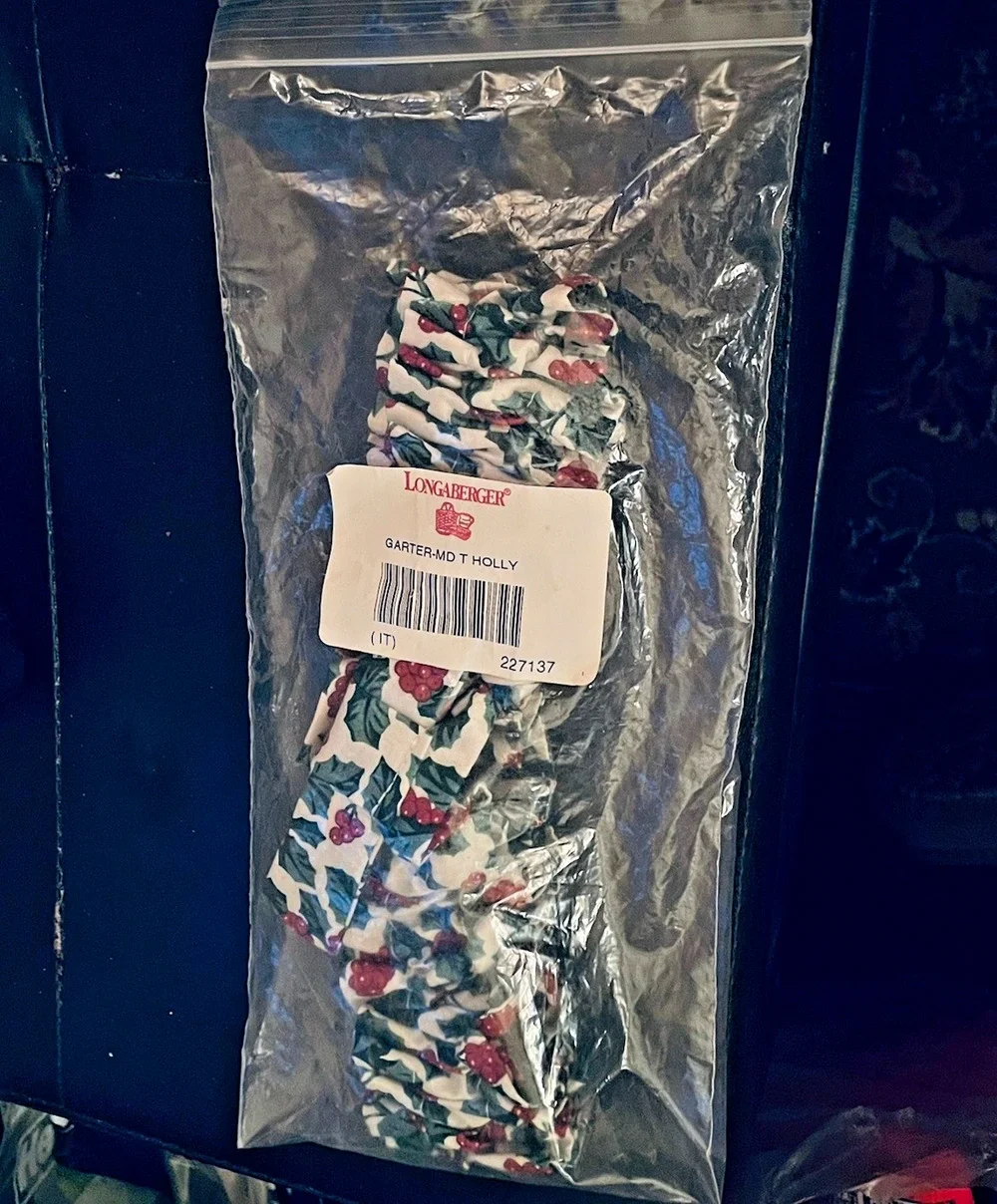 Longaberger Medium Garter for Basket Gathered Tradition Holly Bow Retired 10